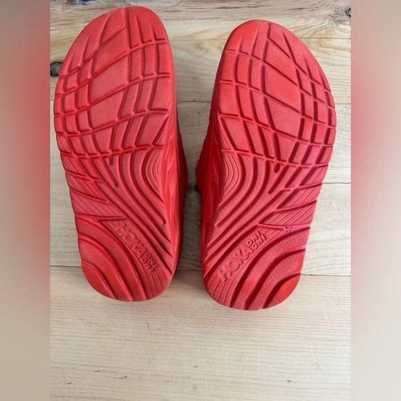 Unisex Hoka One One Ora Recovery Coral Oversized Midsole Meta-Rocker Slides M7W9 - Picture 10 of 12
